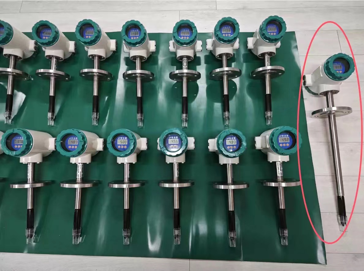 领修  电池供电一体PH计  衬四氟耐腐蚀  远传带温度显示 工业在线水质酸碱分析仪